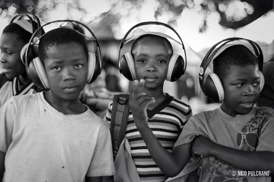 kids headphones tonik